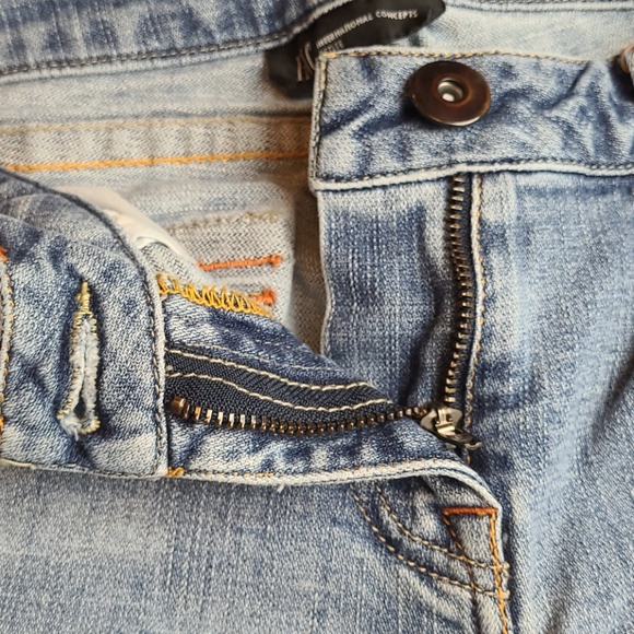 INC PETITE BOOTLEG STRETCH JEANS - Picture 7 of 11